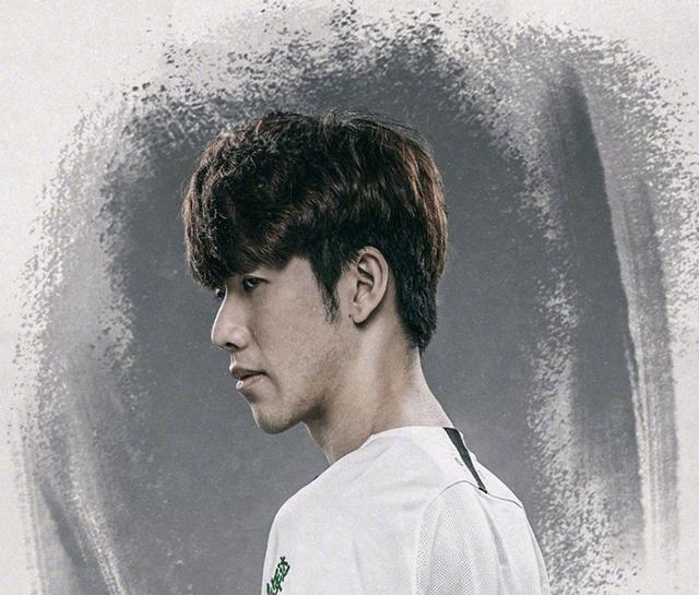 很多人凭借 很多人凭借